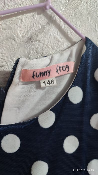 Продам праздничные платья.