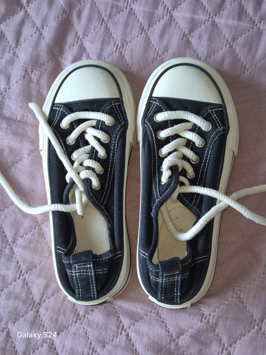 Стильная обувь для девочки