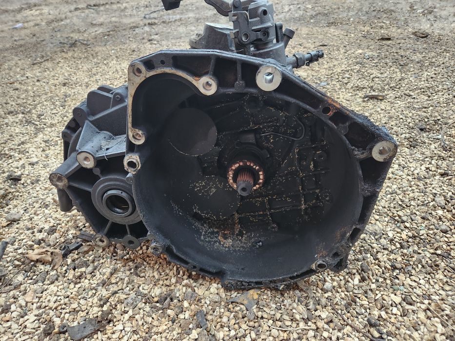 Кутия за опел сигнум 1.9цдти 150 коня