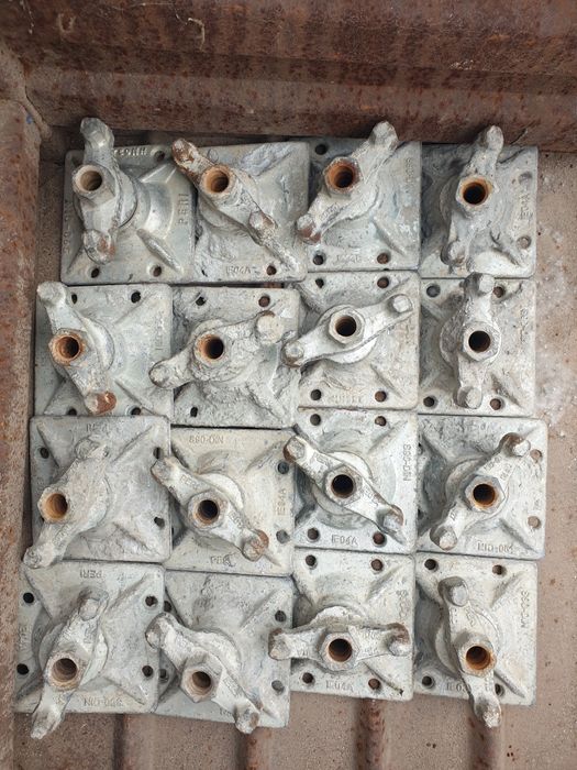 Въртящи гайки за кофраж ф18 и шпилки за кофраж