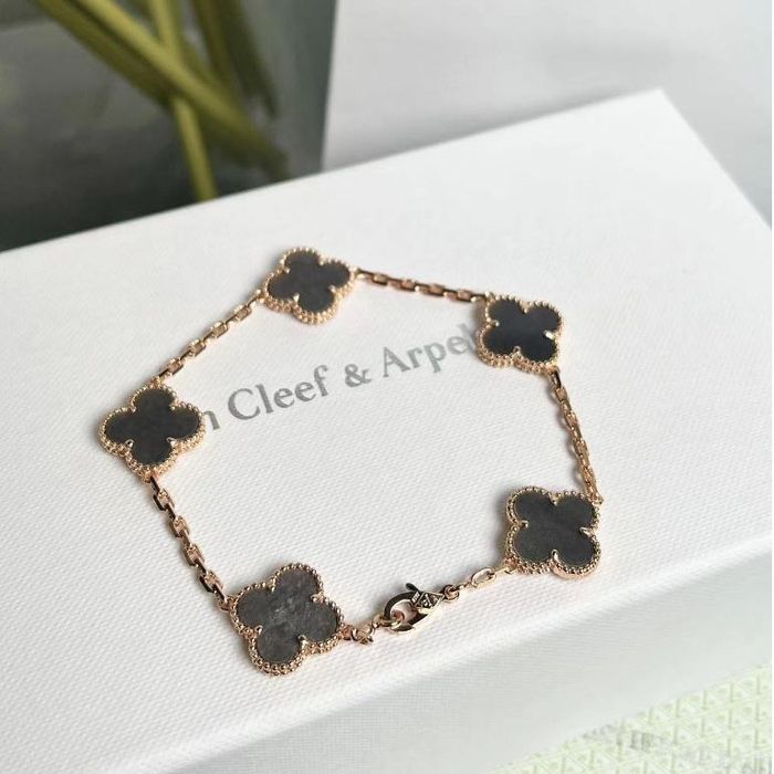 Позлатени гривни 750/18К