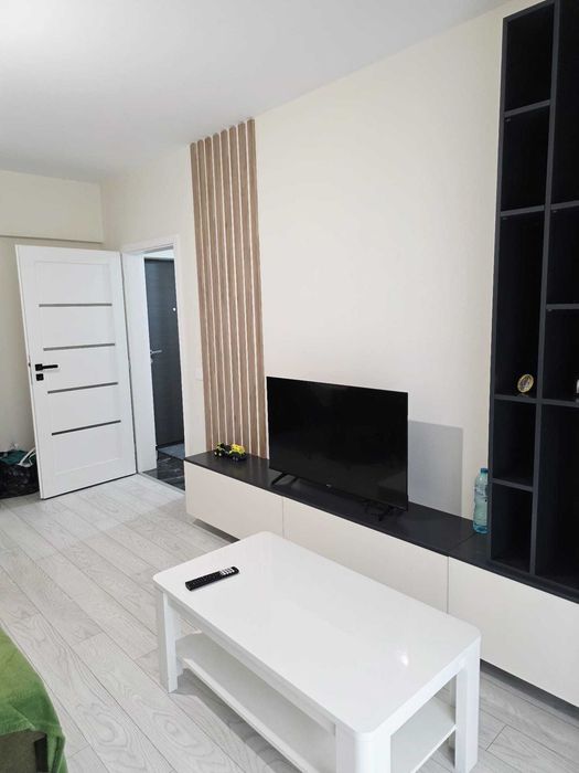 Inchiriez apartament cu 2 camere