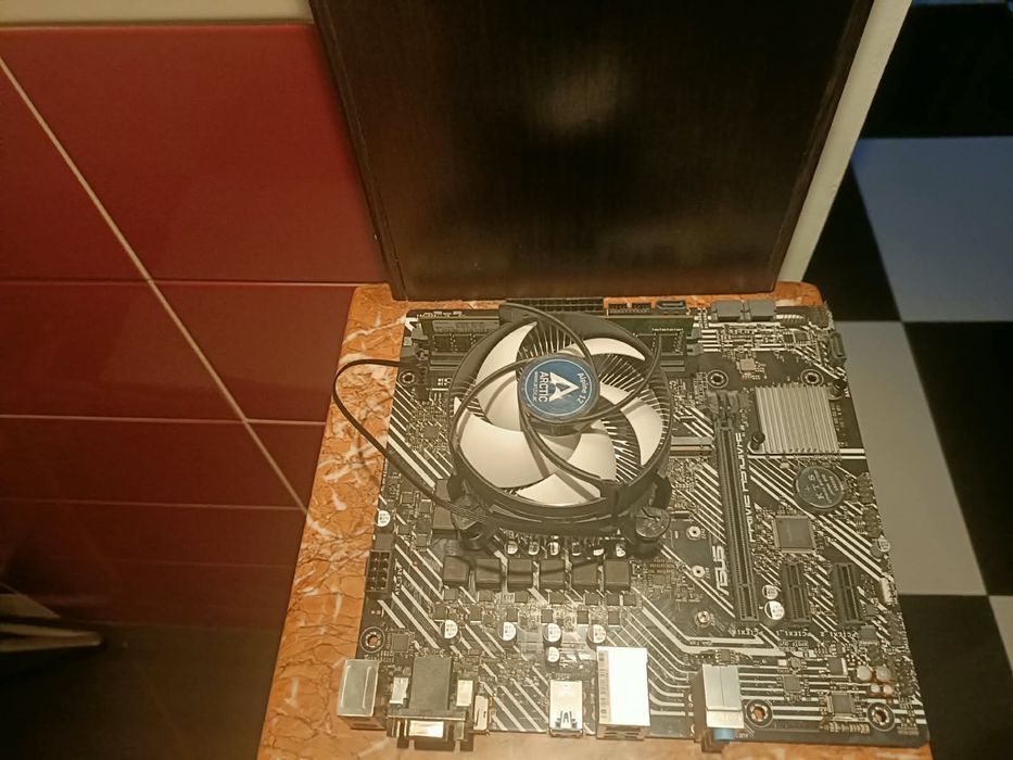 Pc intel i3 10105f  asus h510m-e 8 gb ddr4