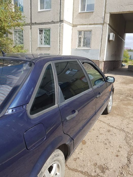 Продам автомобиль Фольксваген Пассат В4