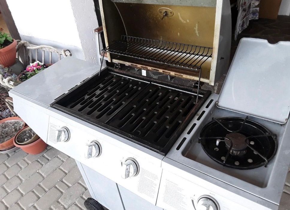 Газово барбекю .