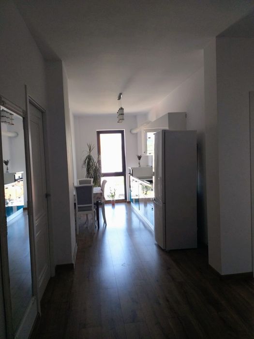 Persoana fizica închiriez apartament 2 cam decomandate in ansamblul CBC Mărăști