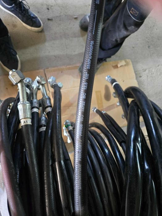 Set 6 Furtune Hidraulice NOI Bridgestone 1/2" – 1.5m – 280 Bar – Sertizate Fabrica