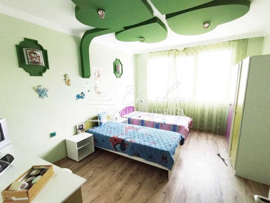 Продава се Тристаен апартамент в Шумен, Пазара - 90 кв.м за 2112 €/кв.м - Снимка #7