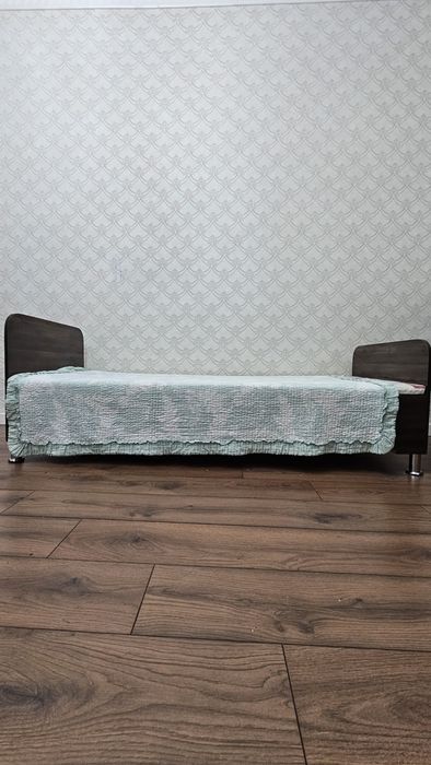 Кровать хорошем состоянии