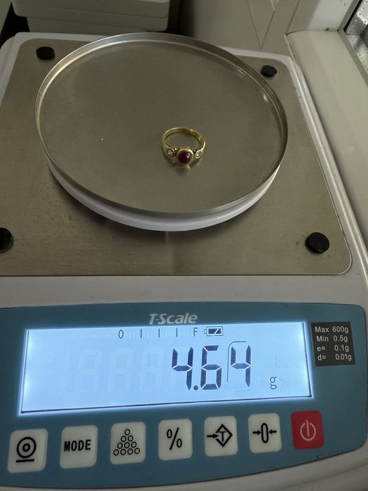 Inel cu diamante si rubine aur 14k