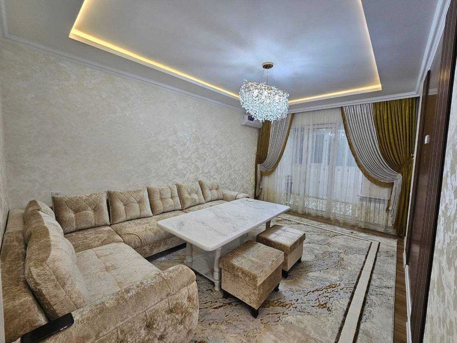 3х комнатная квартира  на  3 этаже 65кв/м, в Самарканде