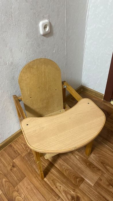 Продам детский стол елка машинка в подарок