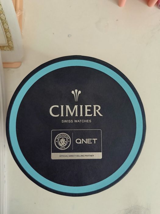 Продам часы новые