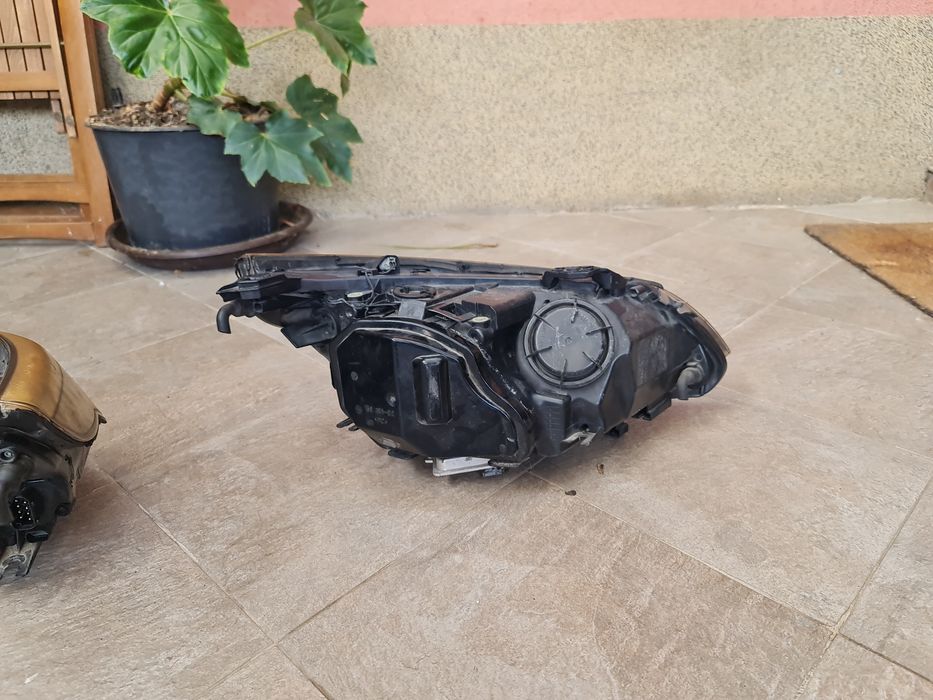 Faruri BMW E60 xenon