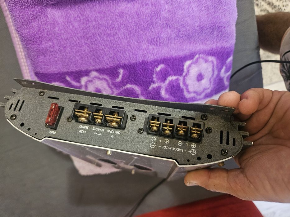 Stație  Blaupunkt  auto