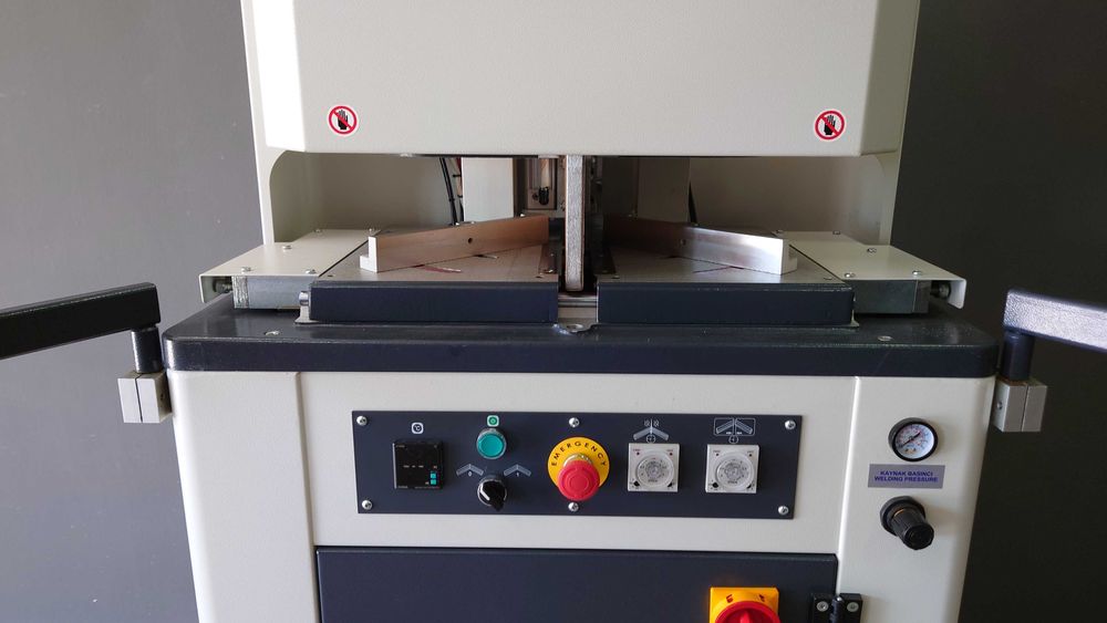 ORION – I SN Masina de sudat cu un cap, sudura standard si 0,2 mm