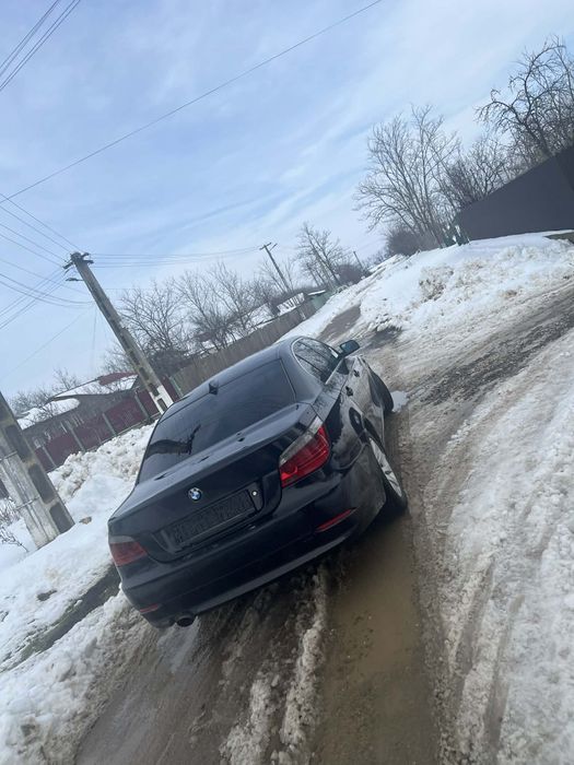 Vând sau dezmembrez