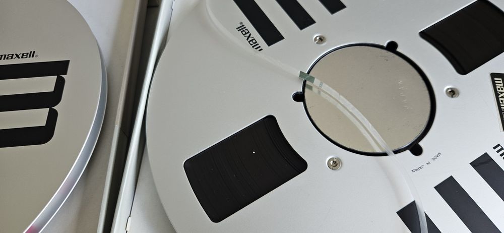 Benzi MAXELL originale pe 26.5 inregistrate si casete audio noi