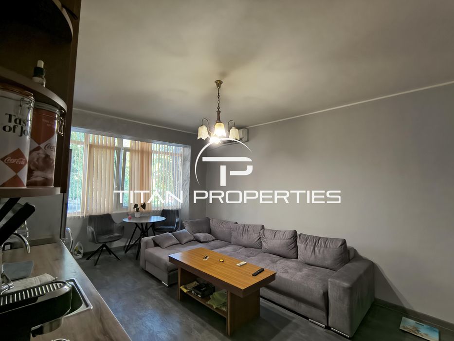 Продава се Тристаен апартамент в Пловдив, Център - 75 кв.м за 2800 €/кв.м - Снимка #2