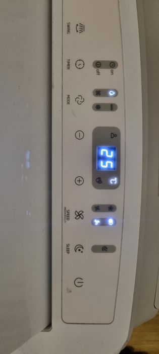 Aparat aer condiționat portabil Beko ba312c 12000btu cu dezumificare