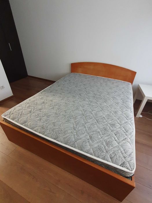 Легло 1,44 на 1,98,с матрак