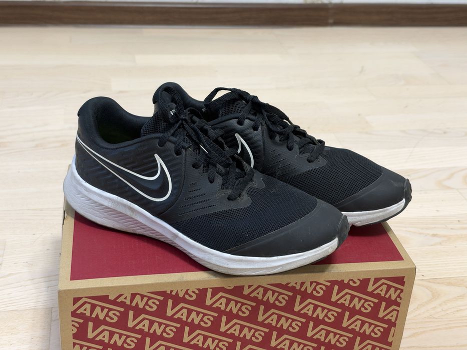 Продам кроссовки Nike