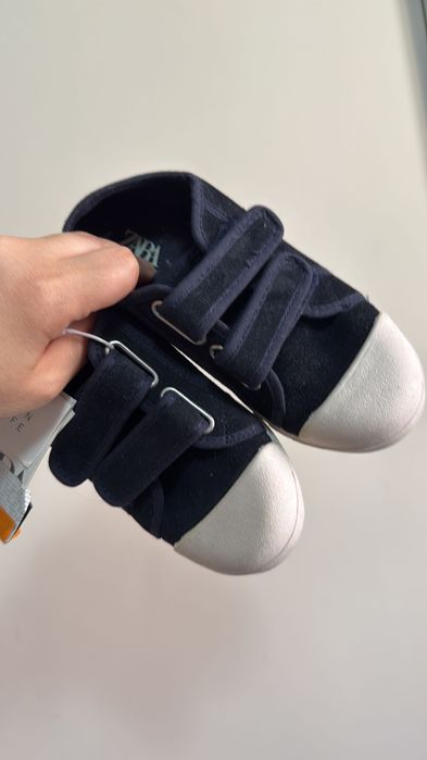 Нлвые Кеды Zara оригинал  (натур.кожа).