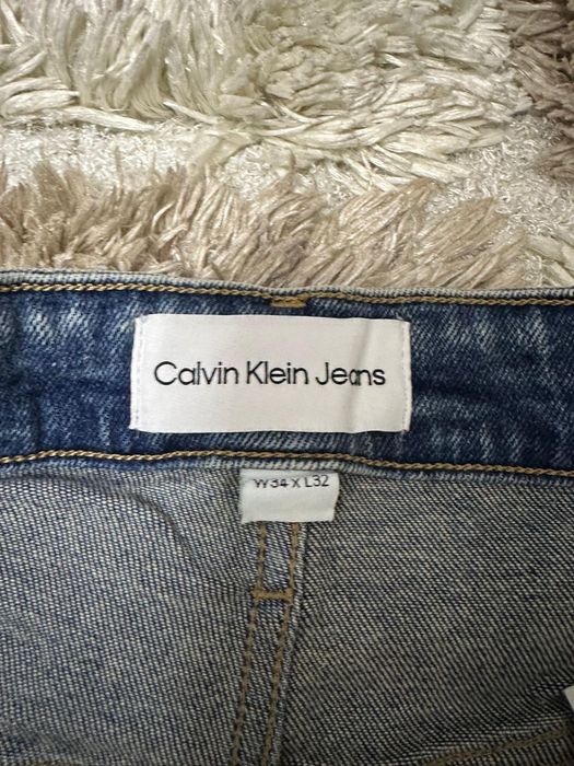 Vind Blugi Calvin Klein