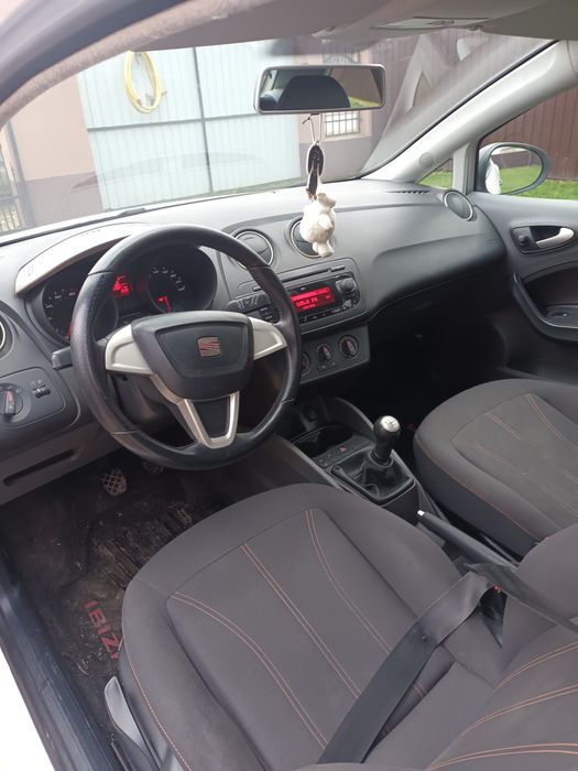 Vand seat ibiza 1.2 benzina