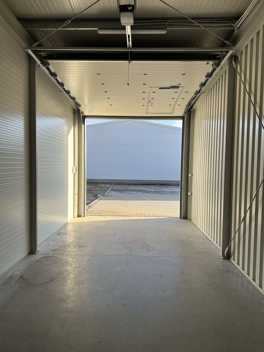 Inchiriez spatiu depozitare 35 mp - 70euro/saptamana