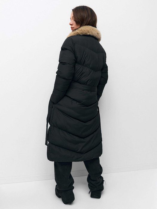 Дълго Дамско зимно яке в черен цвят
