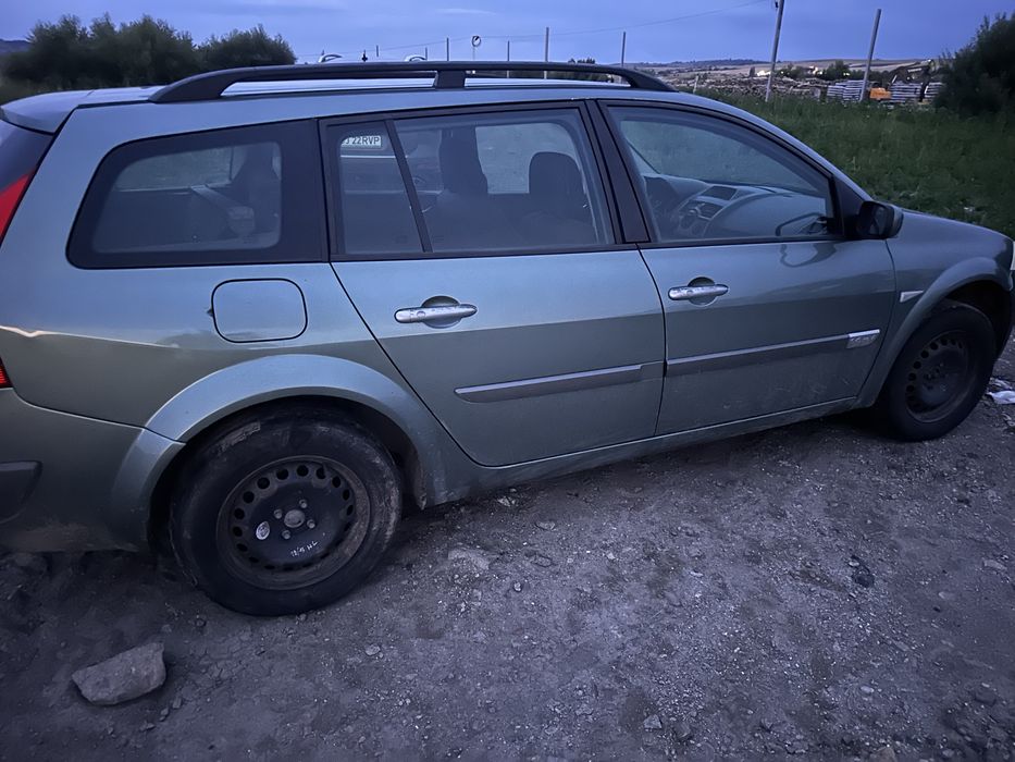 Dezmembrez Renault Megane 2
