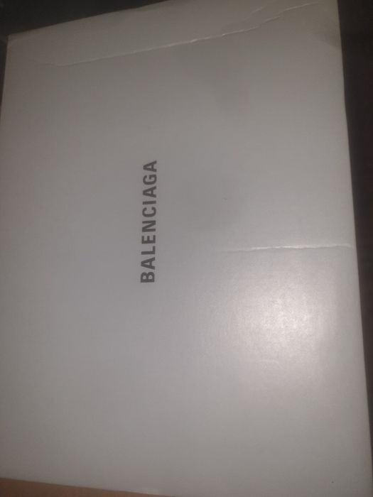 Продам баленсиага трак 2