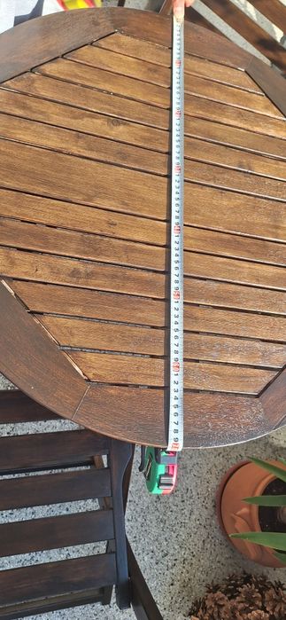 Маса и два стола за тераса