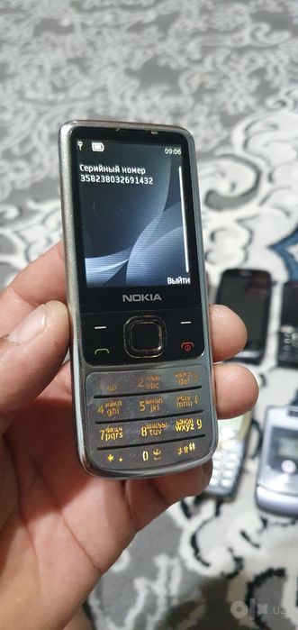 Telefonlar sotiladi