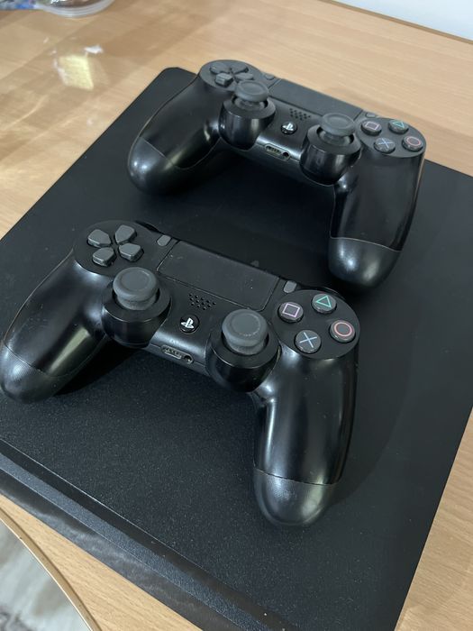 PlayStation 4 Slim 1TB+ 2 controllere originale Sony