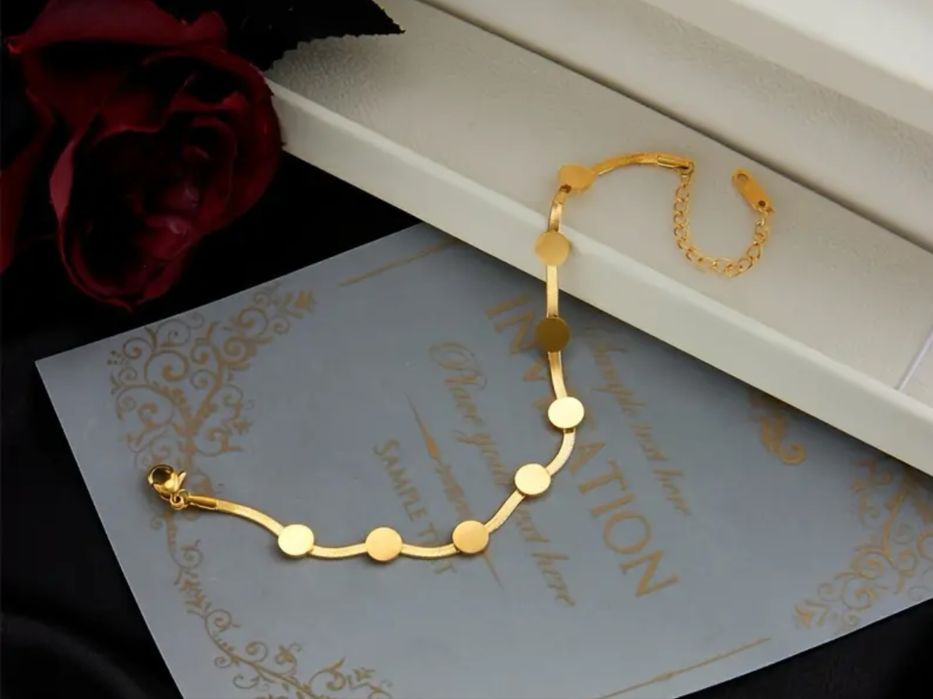 Гривна от неръждаема стомана с 18к златно покритие