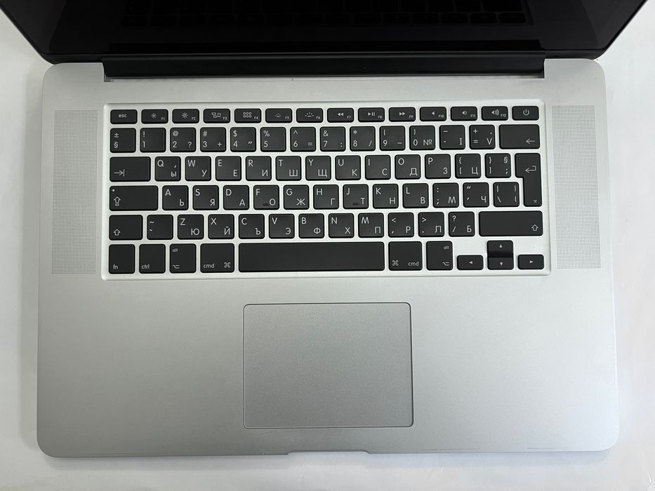 Apple MacBook Pro 15" (Mid 2015) A1398, 2.5GHz i7, 16GB RAM/512GB SSD