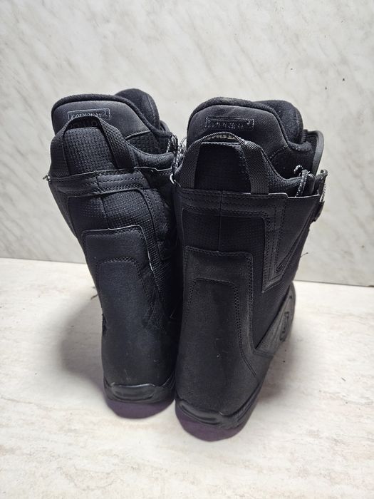 Boots 137  buti placa snowboard Burton   mărimea  43,5 (28,5   cm) .