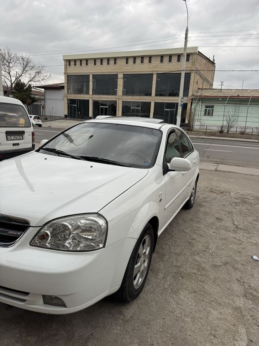 Lasetti 1.6 2013 kraska toza 175 yurgan halol gaz bor