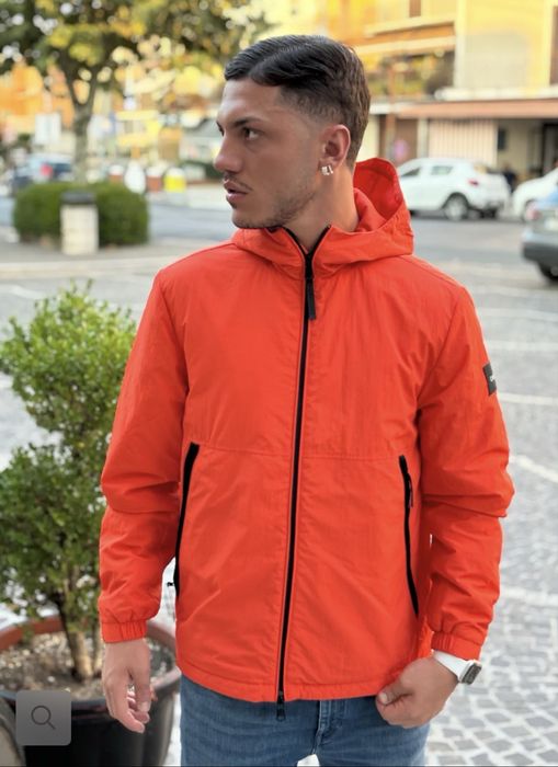 Яке Calvin Klein размер L