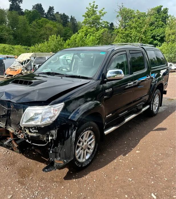 Dezmembrez Toyota Hilux 3.0 1KD-FTV 2012-2015
