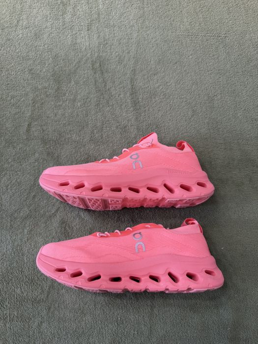 Pantofi On Cloud 36 noi new