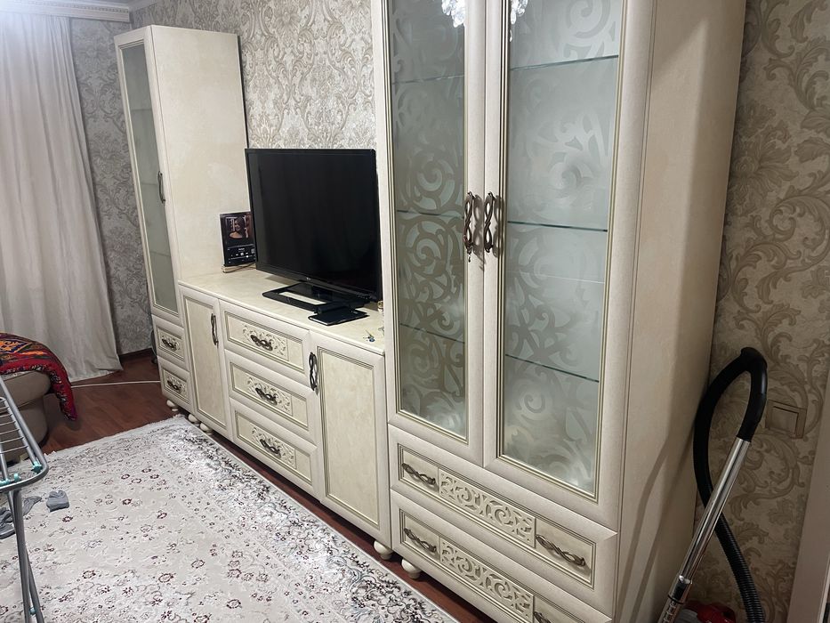 Горка шкаф продам