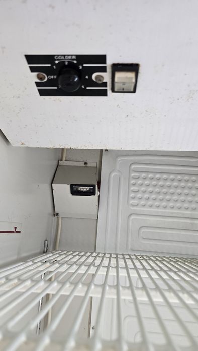 Lada frigorifica , vitrina frigorifica profesionala ,frigider usa stic