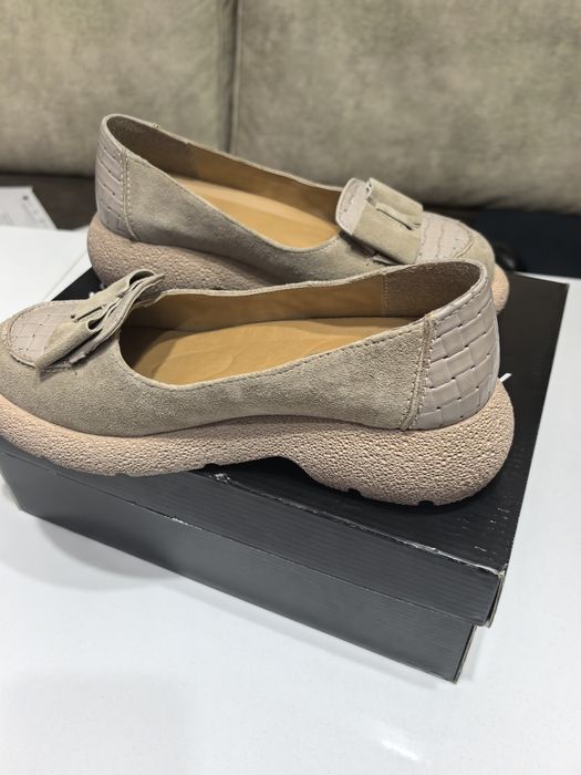 Обувки цвят шампанско