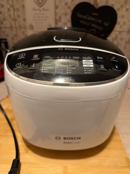 Multicooker Bosch AutoCook MUC11W12 – Nou, nefolosit