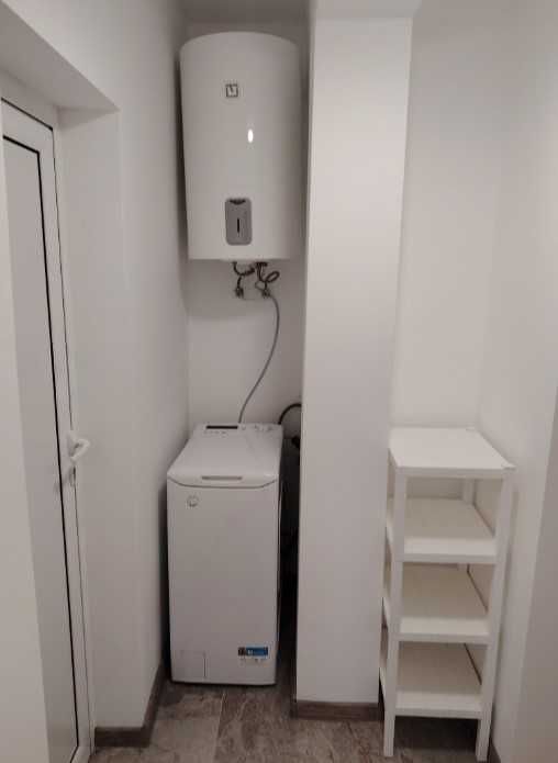 Дава се под наем Тристаен апартамент в София, Изток - 82 кв.м за 818 € - Снимка #11