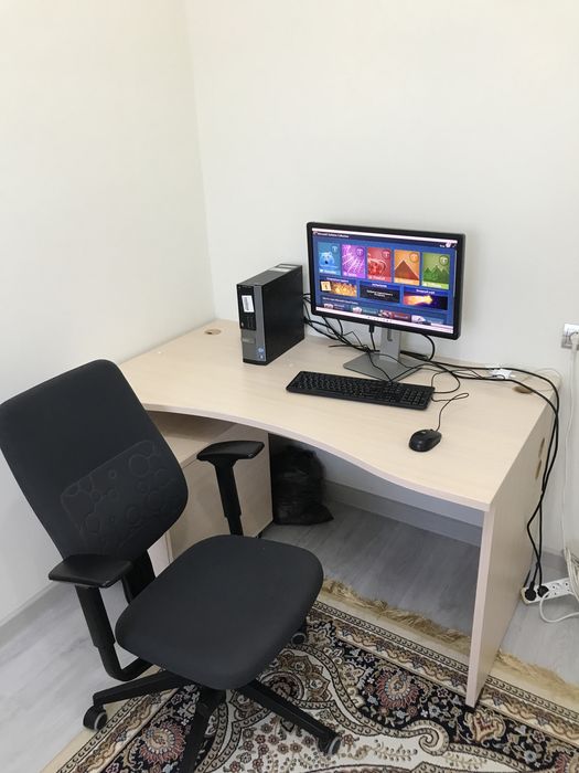 Продается компьютер со стулом в комплекте