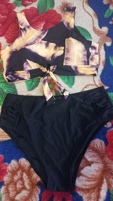 Продам классный купальник